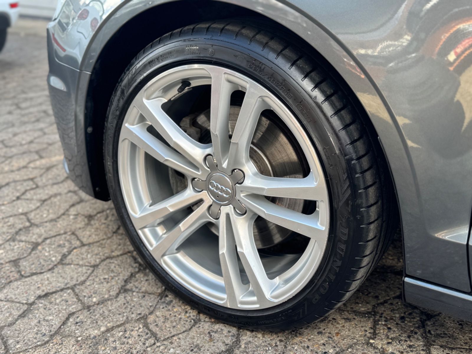 Audi A3Limousine*Sitzheiz*Parkass.*BT*Teilleder*
