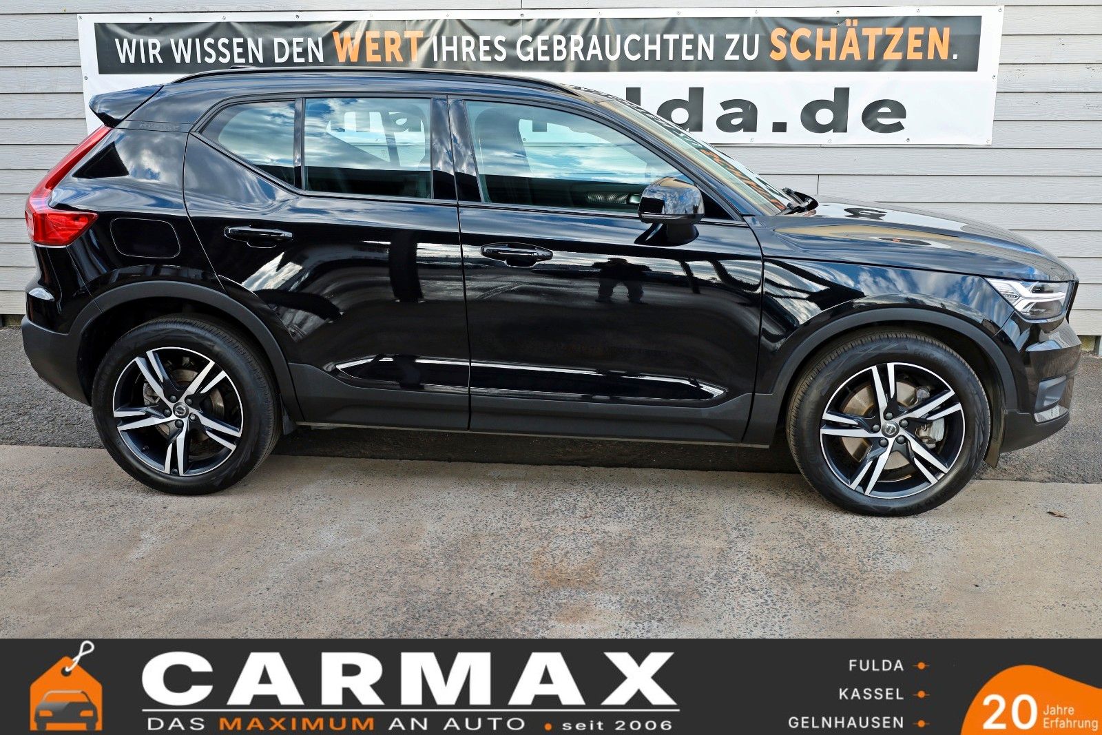 Fahrzeugabbildung Volvo XC40 R Design T.Leder,Navi,LED,Kamera,Apple CarP