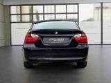 BMW 325 Baureihe 3 Lim. 325i *AUTOMA*KLIMA*PDC*TEMP* - BMW 325 aus 2007: 325i