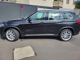 BMW X5 xDrive50i - 1.Hd/HeadUp/Pano/LED/Leder - BMW X5: Xdrive50i