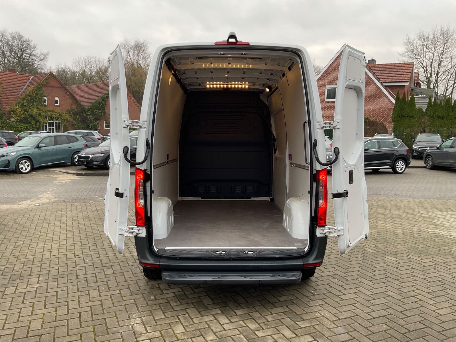 Fahrzeugabbildung Mercedes-Benz Sprinter 315,Kamera,3.5T,Navi,Carplay,L2