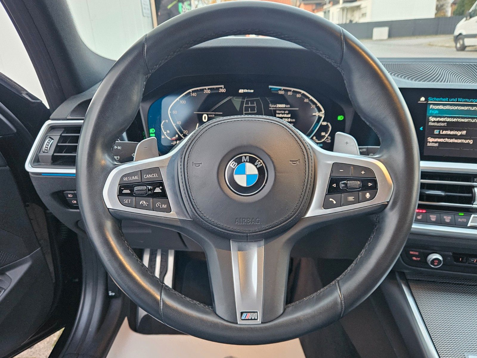 BMW 330e*LCProf*M-SPORT*HUD*ACC*PARKASS+*KEYLESS GO foto 14
