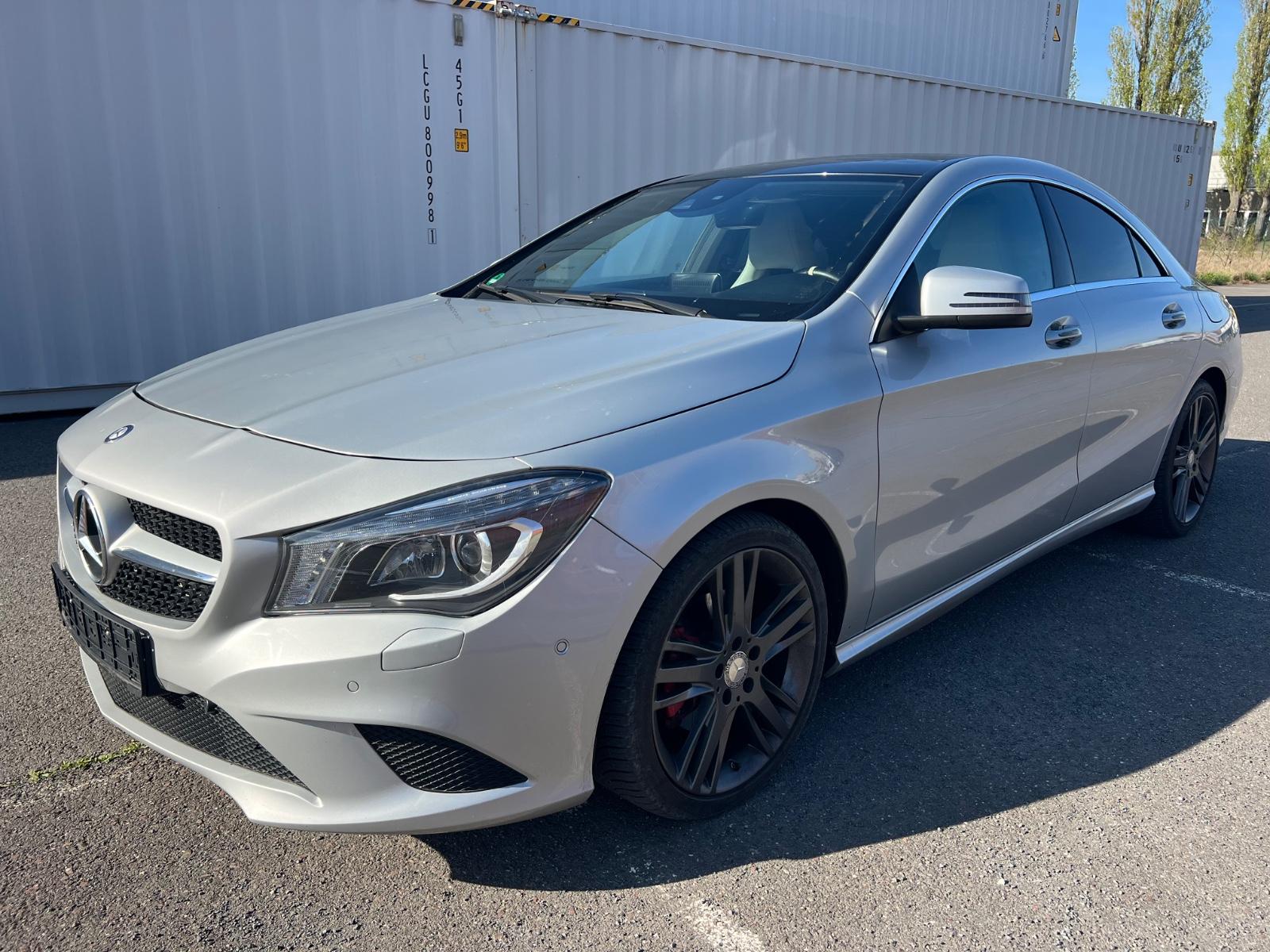 Mercedes-Benz CLA 200 AMG Line Aut. *TÜV 12/2026*