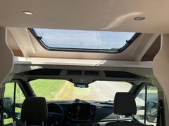 Sunlight Adventure T Ford 680 