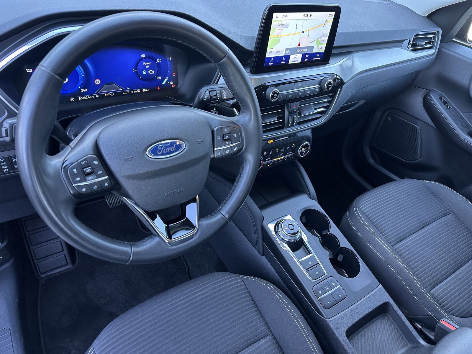 Fahrzeugabbildung Ford Kuga 2.5 Duratec PHEV Titanium NAV+LED+ACC+KAM