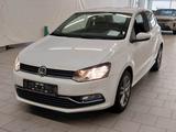 Volkswagen Polo 1.2 Highline*KLIMAUTO*NAVI*SHZG*MFLK*2.HAND - VW Polo Gebrauchtwagen in Stuttgart