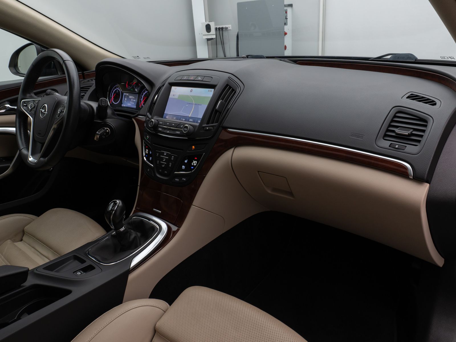 Fahrzeugabbildung Opel Insignia A Sports Innovation Panorama Kamera AHK