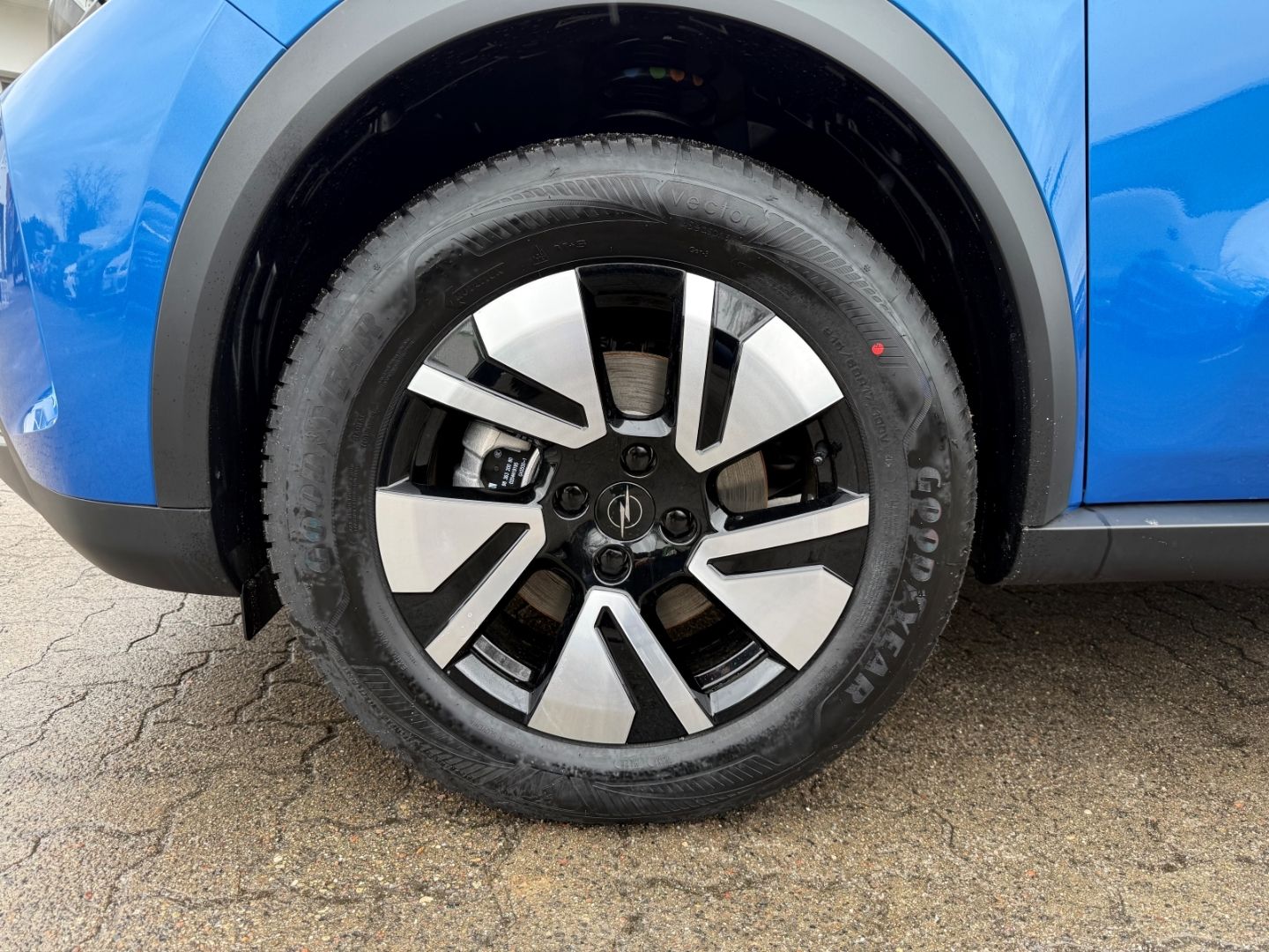 Fahrzeugabbildung Opel Frontera Edition 1.2 SHZ+LHZ+Kamera+Allwetter