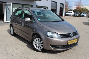 Volkswagen Golf - 2