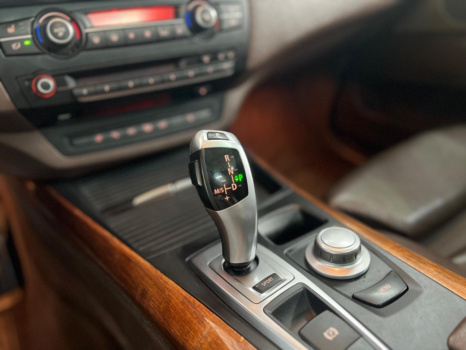 BMW X5 3.0 D XENON | 235 ch | 4X4 | BVA | HAYON ÉLECTRIQUE | PACK SPORT | RÉGLAGE ÉLECTRIQUE DES SIÈGES AVEC FONCTION MÉMOIRE