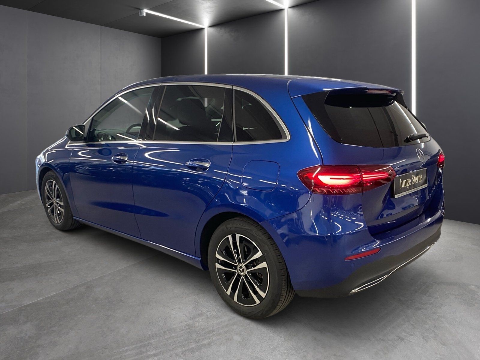 Fahrzeugabbildung Mercedes-Benz B 200 Progressive *AHK*Distronic*Totwink*Memory*