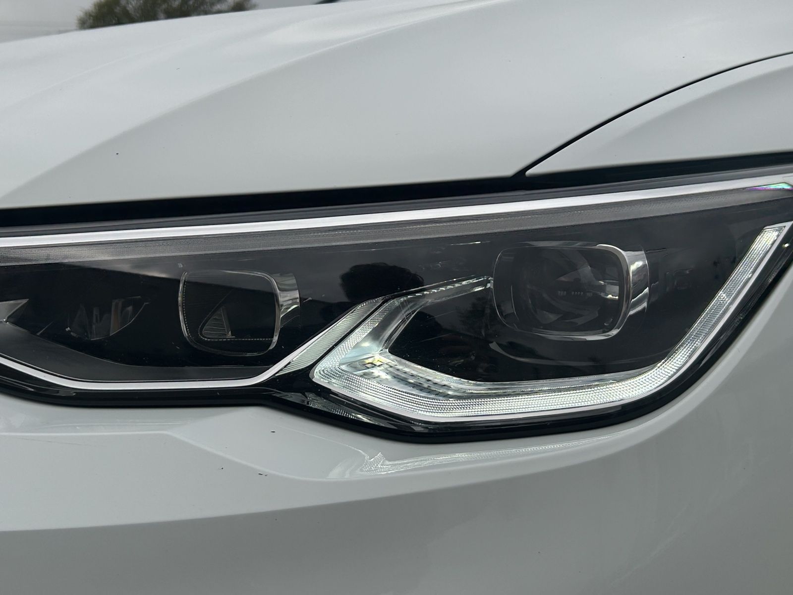 Fahrzeugabbildung Volkswagen Golf VIII Variant Style eTSI DSG LED+ ACC SH LRH