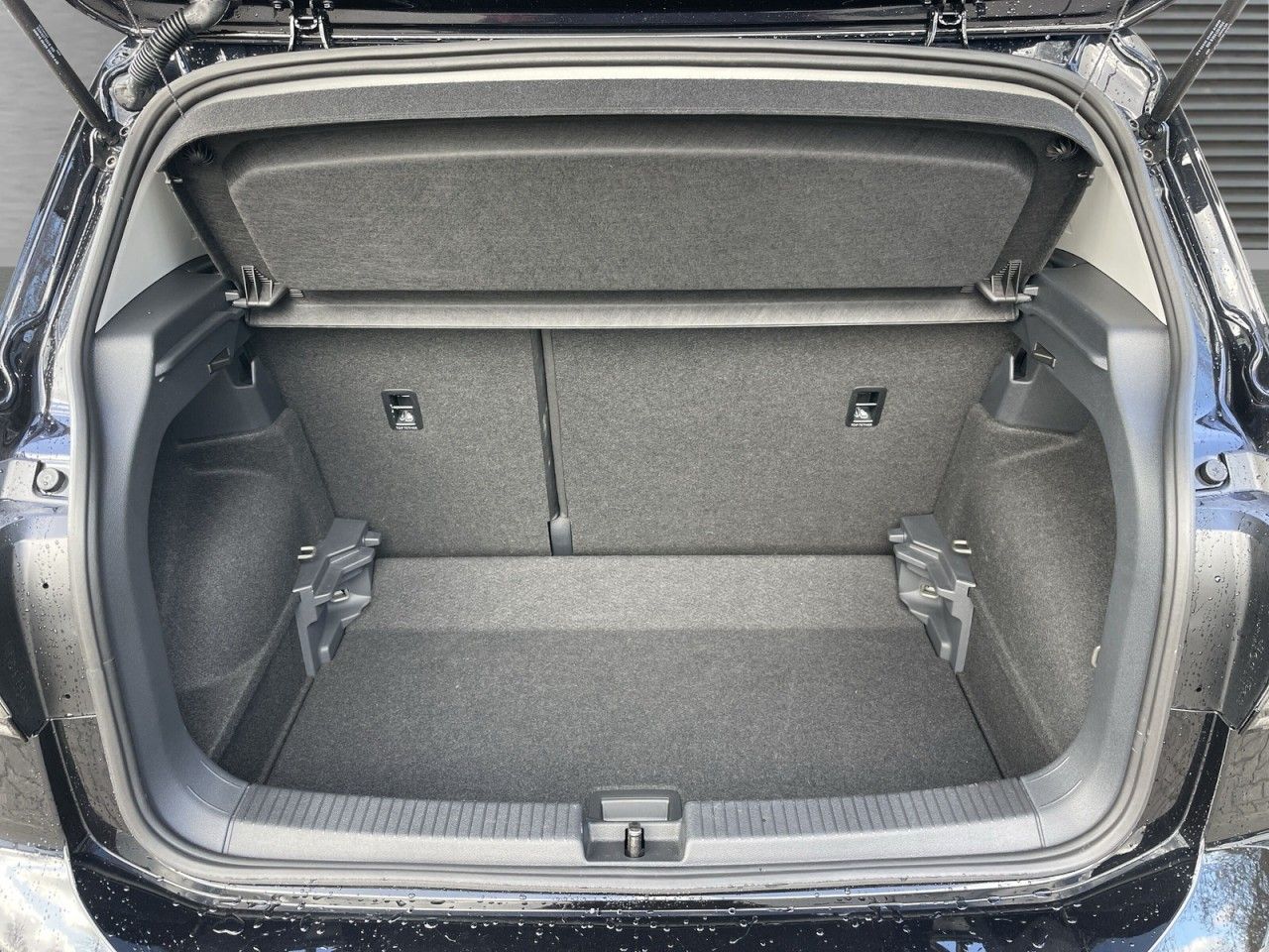 Volkswagen T-Cross - Bild 8