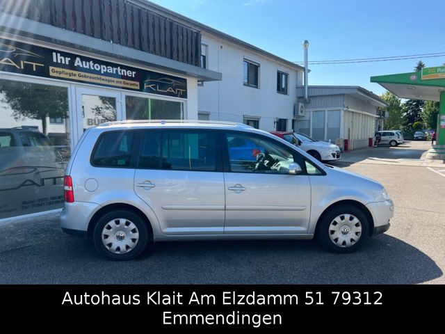 Fahrzeugabbildung Volkswagen Touran Trendline 7 Sitze Automatik Klima