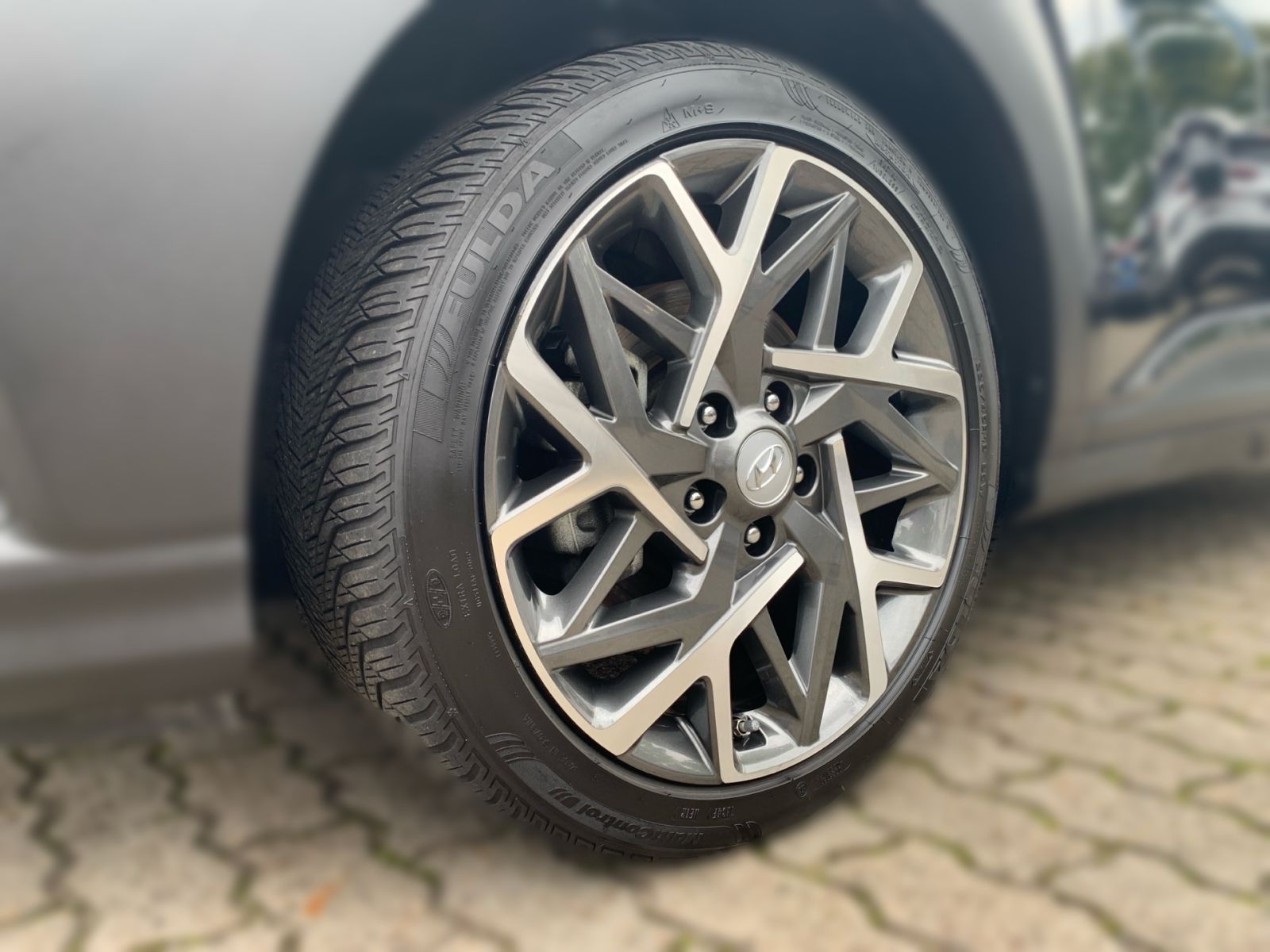 Fahrzeugabbildung Hyundai KONA 1.6 GDI Trend Hybrid Allwetter