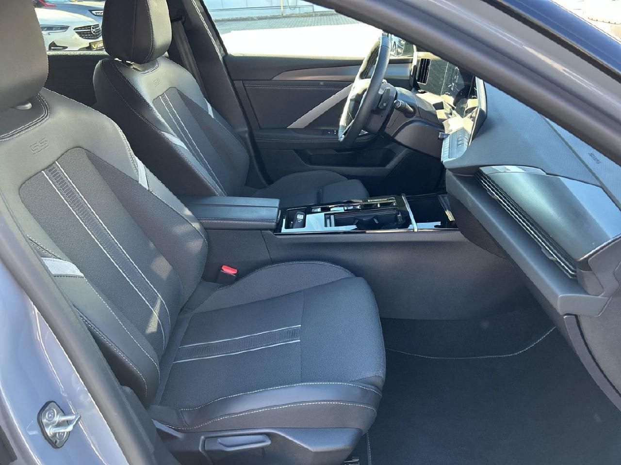 Fahrzeugabbildung Opel Astra L Sports Tourer GS AT-8