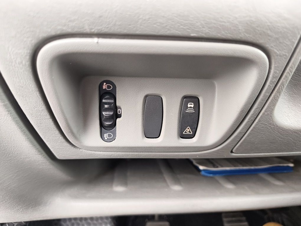 Fahrzeugabbildung Opel Vivaro L1H1 2,9t DPF (145 PS) 9 Sitze