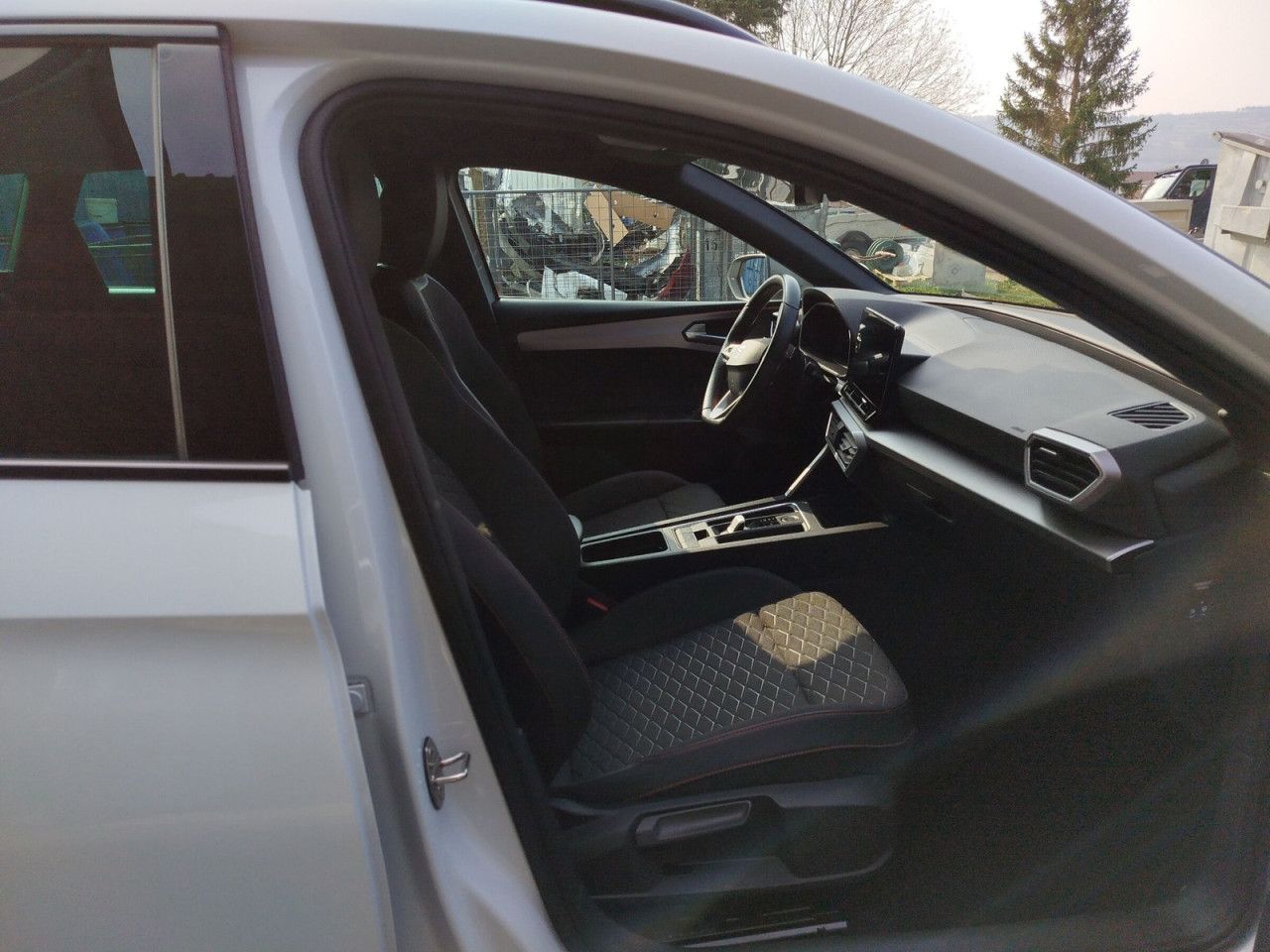 Fahrzeugabbildung SEAT Leon Sportstourer FR 1,4eHYBFR 5T150 ML7A6