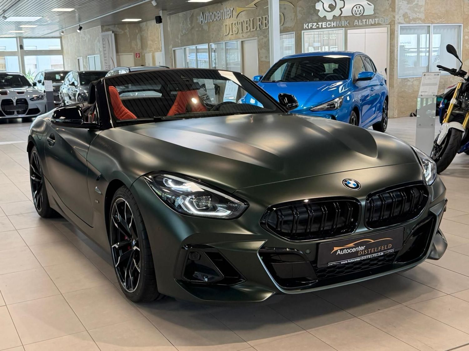 BMW Z4 M40i Cabrio H&amp;K FROZEN DEEP GREEN LNP: 78509€