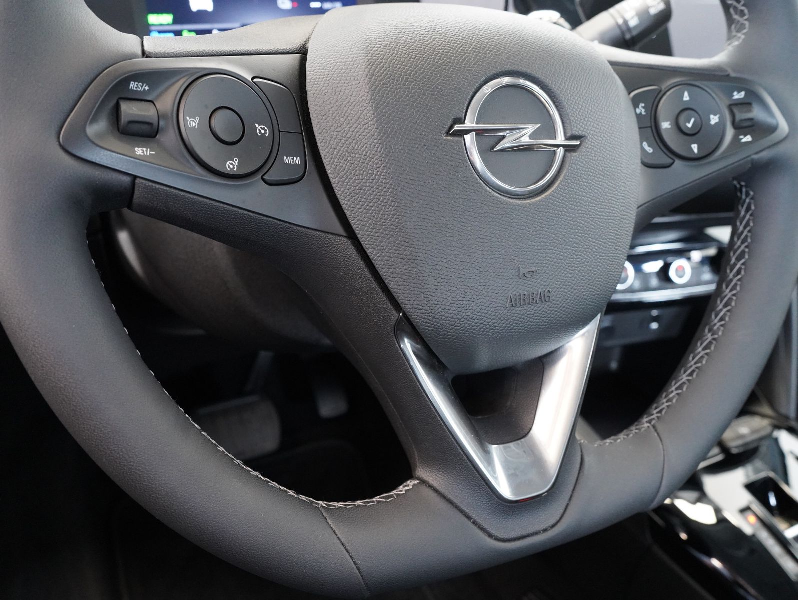 Fahrzeugabbildung Opel Corsa F e Elegance 11KW/LED/DAB/CARPLAY/SOH