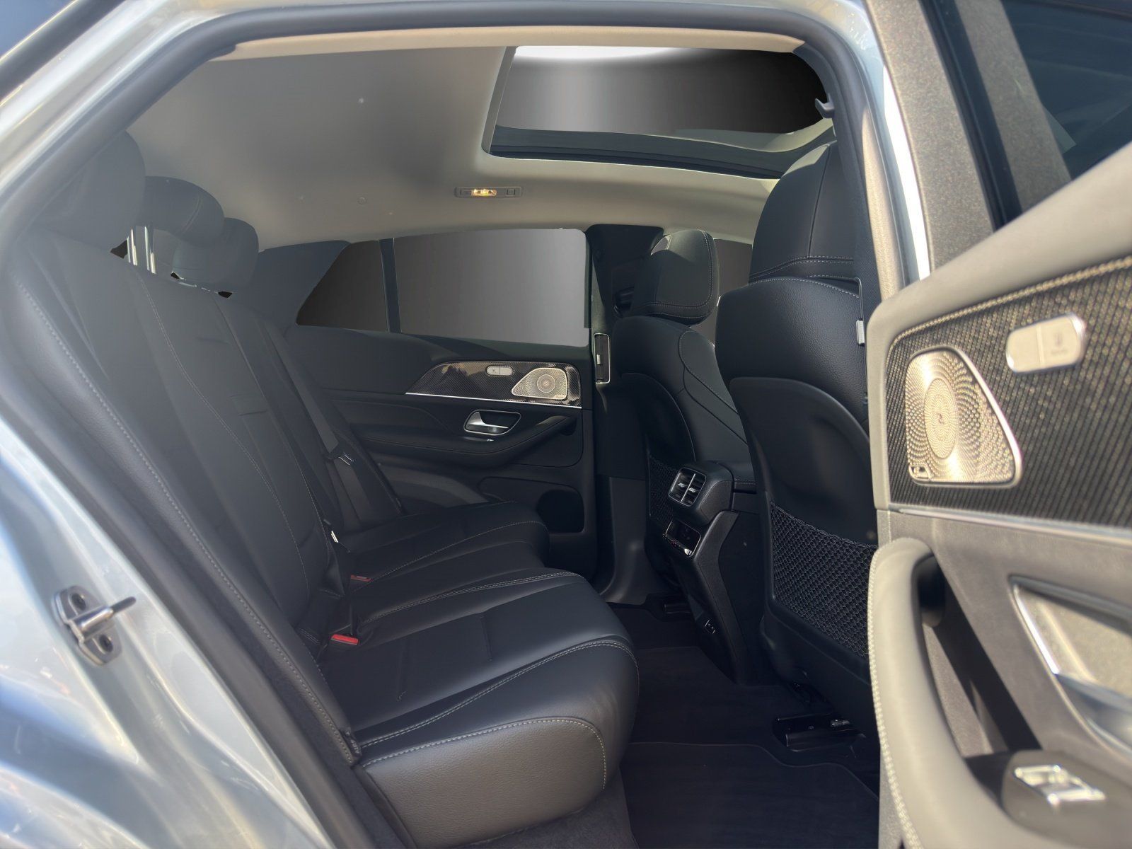 Fahrzeugabbildung Mercedes-Benz GLE400e AMG Prem AIRMATIC Carbon DISTR Pano MLED