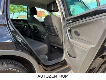 Volkswagen Tiguan - 11