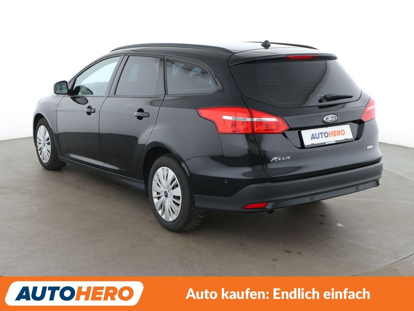 Ford Focus 1.0 EcoBoost Business*NAVI*TEMPO*PDC*SHZ*