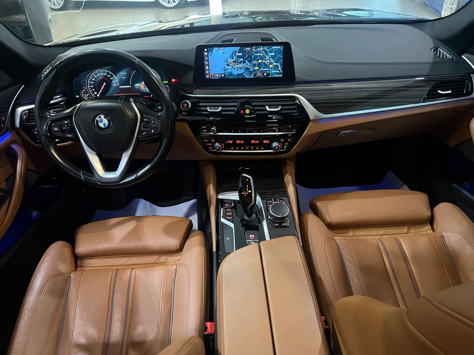 Fahrzeugabbildung BMW 530 d Lim. Luxury Line M Sport optik