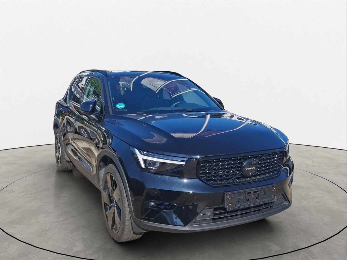 Volvo XC40 B3 Black Edition Plus 360° AHK PANO H/K 20" foto 1
