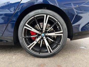 BMW 520d xDrive M Sportpaket Head-Up HK HiFi DAB