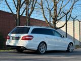 Mercedes-Benz E -Klasse T-Modell E 500 Leder/Dach/Xenon/AHK - Mercedes-Benz aus 2011: Kombi