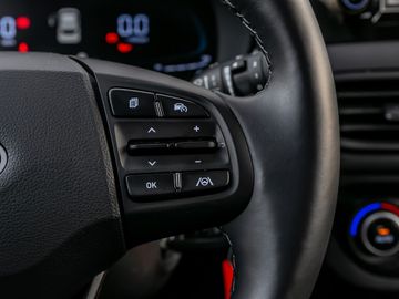 Hyundai i10 1.0 Trend Autom. Navi Kamera Spurhalteassi.