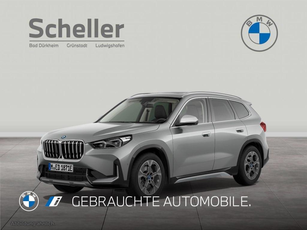 BMW iX1 xDrive30 xLine Head-Up DAB LED Pano.Dach