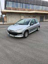 Peugeot 206 1.4 - gebrauchte Peugeot 206 aus dem Jahr 2007