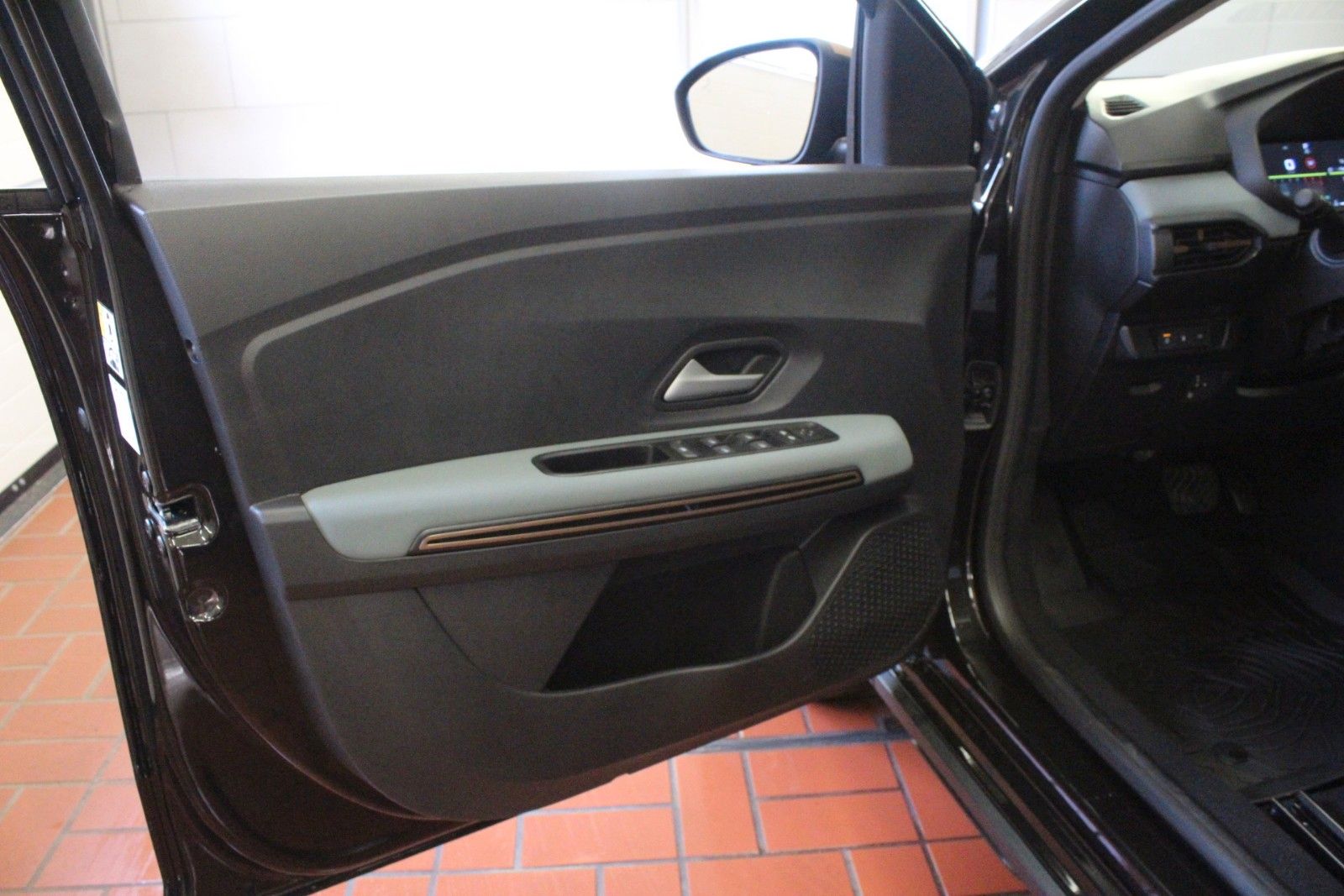 Fahrzeugabbildung Dacia Jogger Eco-G 120 Extreme 5 Sitzer  Winterp.*