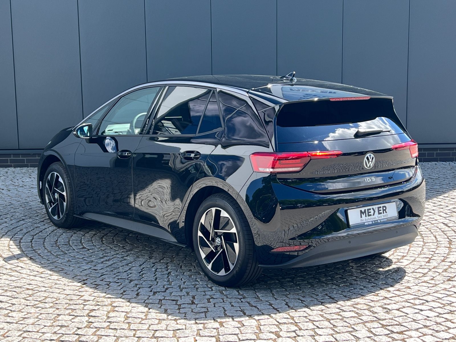 Fahrzeugabbildung Volkswagen ID.3 Pure 52 kWh *Wärmepumpe, Navi, 18''-LM*