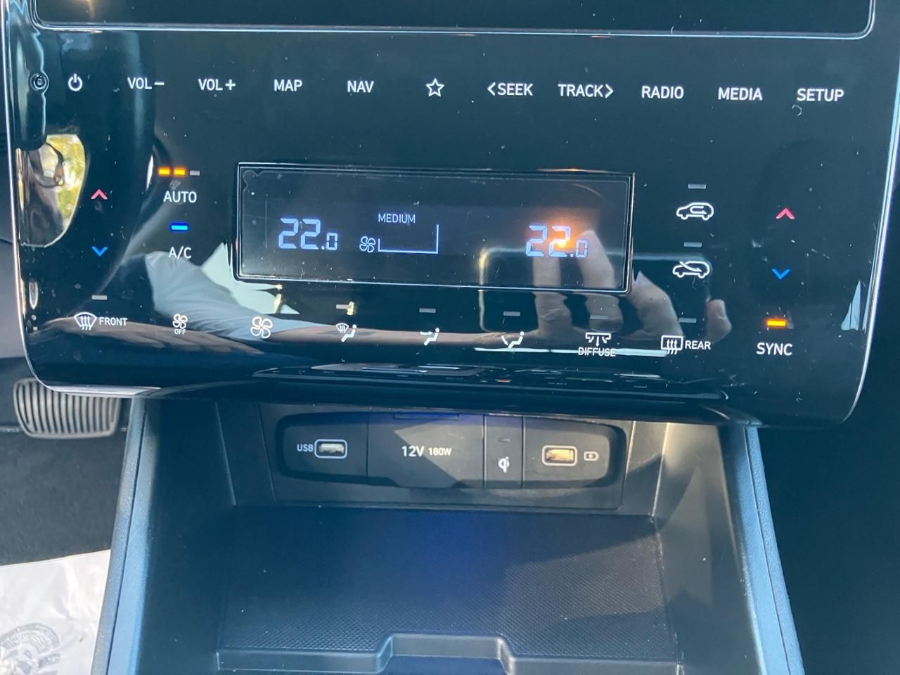 Fahrzeugabbildung Hyundai TUCSON TREND SHZ*LHZ*NAVI*CARPLAY*USB*KRELL*