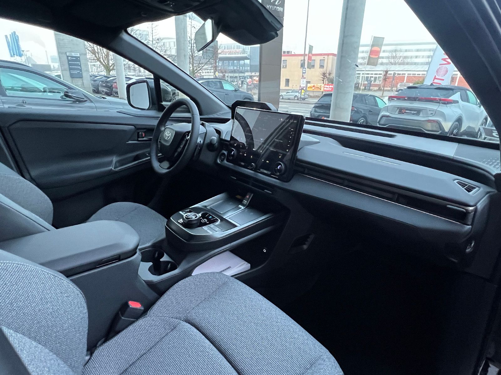 Fahrzeugabbildung Toyota BZ4X 73 kWh Teamplayer 360° KAMERA