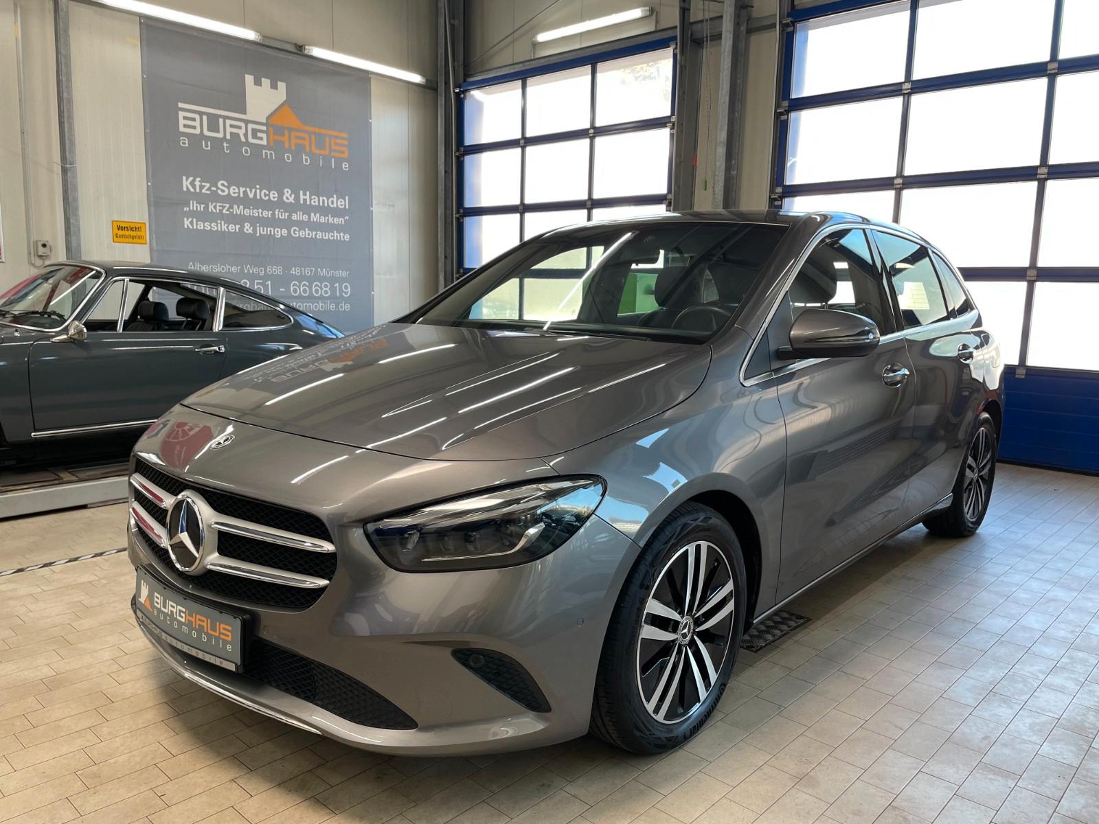 Mercedes-Benz B 180/AUTOM7G/SHZ/NAVI/AHK/KLIMA/LED/TEMPOM