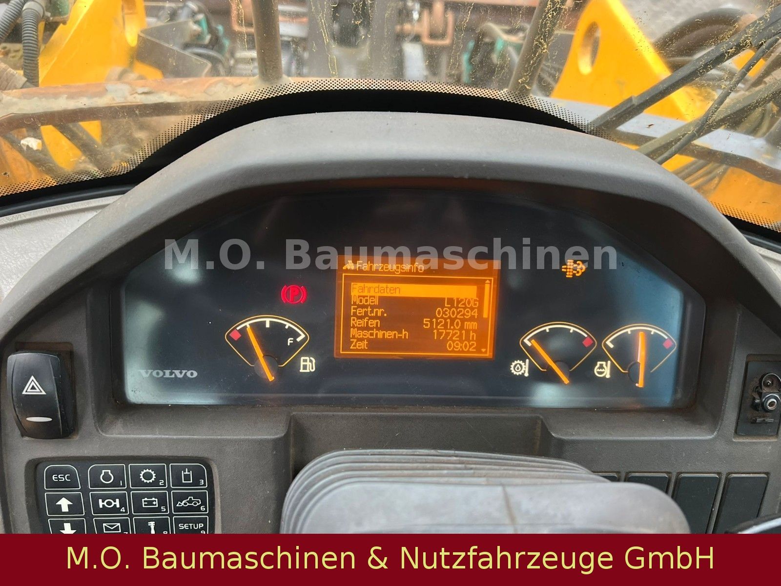 Fahrzeugabbildung Volvo L 120 G /BSS/Hochkippschaufel/Waage /AC / ZSA