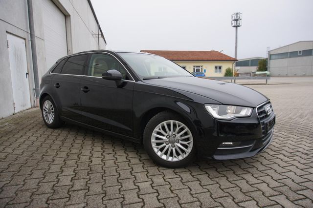 Audi A3 2.0TDI Sportback Navi PDC Standheizung SHZ