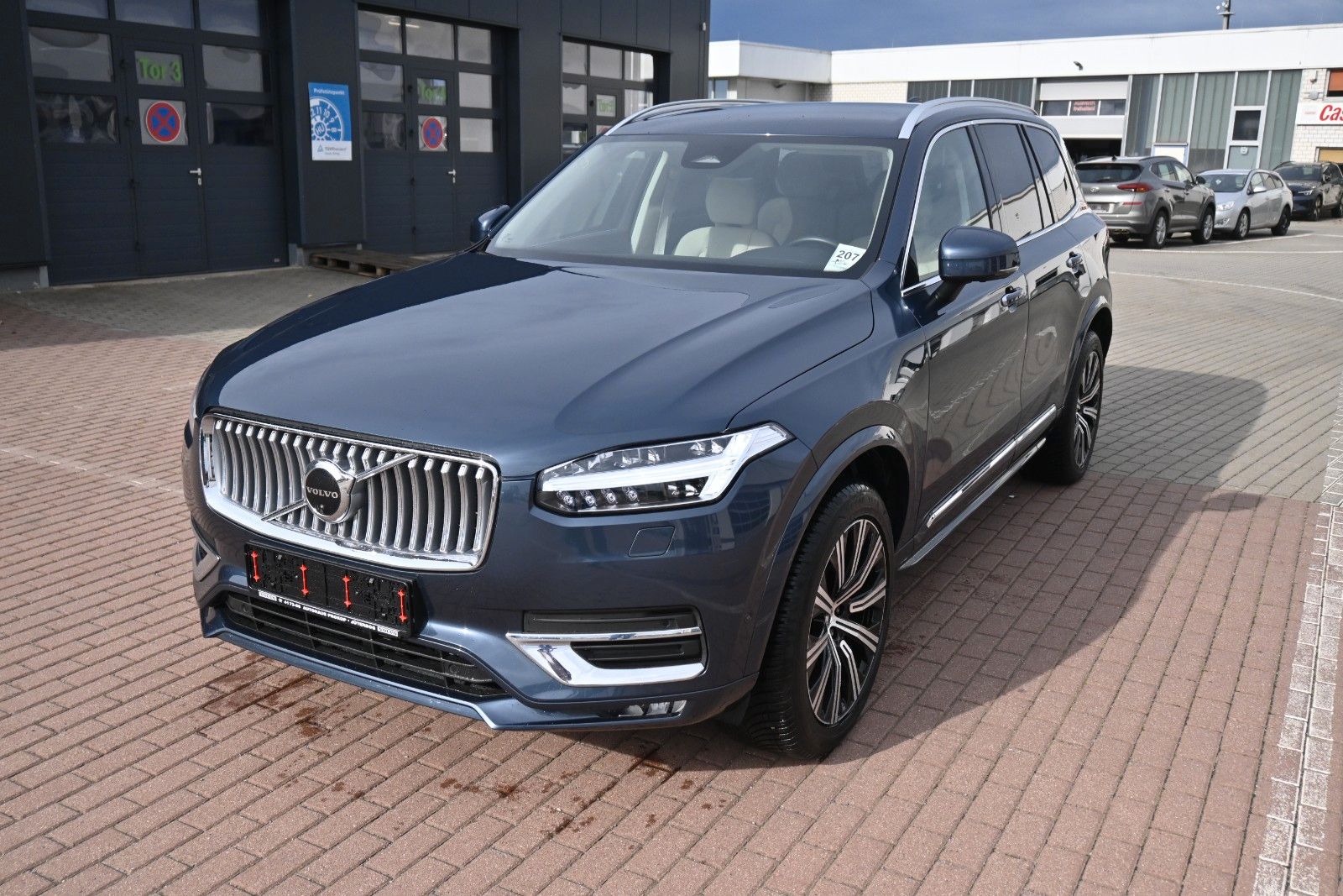Fahrzeugabbildung Volvo XC90B5 D Plus Bright AWD*360°*Alarm*FSHZG*STHZG*