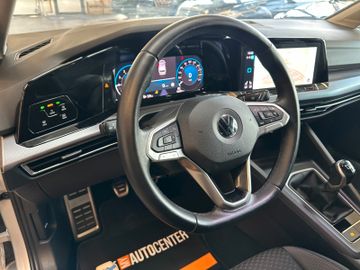 MYAUTOCENTER – Gebraucht- und Jahreswagen mit Werkstattservice in Pfaffenhofen Volkswagen Golf VIII Variant *Parkass.*LED*Virtuel*AHK*