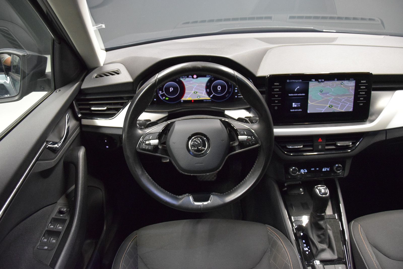 Fahrzeugabbildung SKODA Kamiq Ambition TDI DSG AHK Business Amundsen LED
