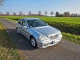 Mercedes-Benz C220 CDI Kamera*Anhängerkupplung*Klima*SITZH*TÜV - gebrauchte Mercedes-Benz C 220 aus dem Jahr 2006