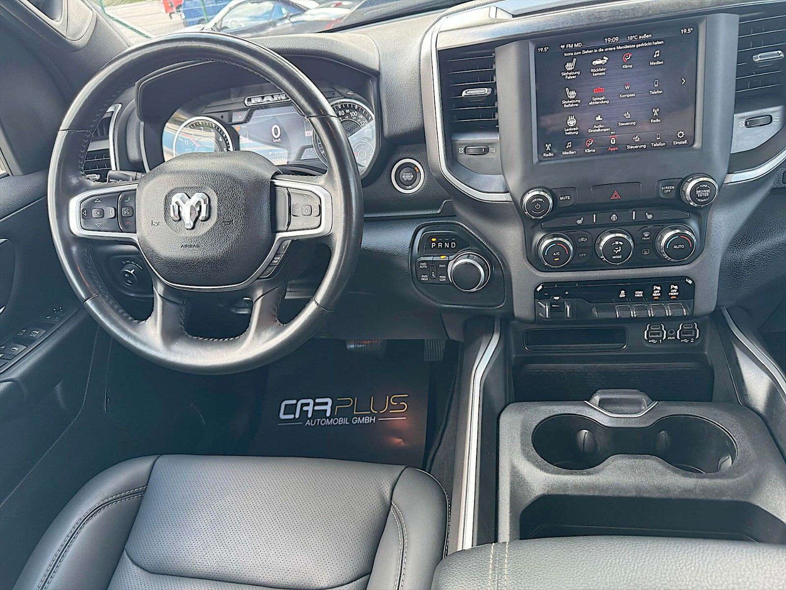 Fahrzeugabbildung Dodge RAM 5.7 V8 HEMI NightEdition OFFROAD CrewCab 4x4