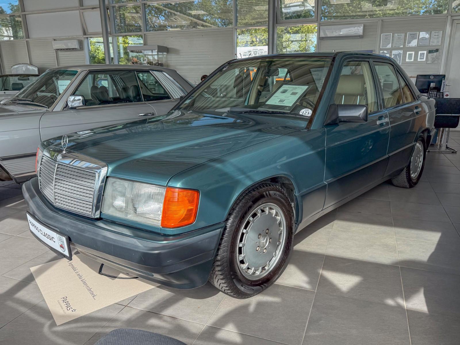 Mercedes-Benz E 2.6