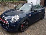 MINI John Cooper Works Cabrio John Cooper Works - blaue MINI John Cooper Works Cabrio