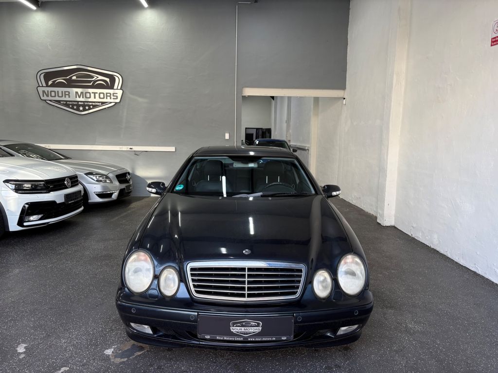 Mercedes-Benz CLK 320