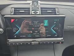 Fahrzeugabbildung DS Automobiles DS 7 1.6 E-Tense 300 Rivoli 4x4 mit AHK